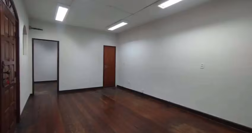 Casa comercial para alugar no Centro, Divinópolis 