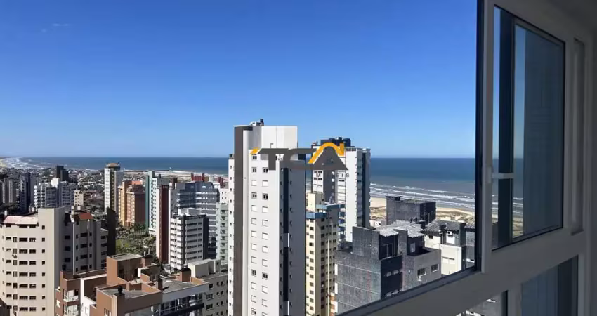 Localizado no centro da cidade de Torres, o Maui está a poucas quadras do mar.