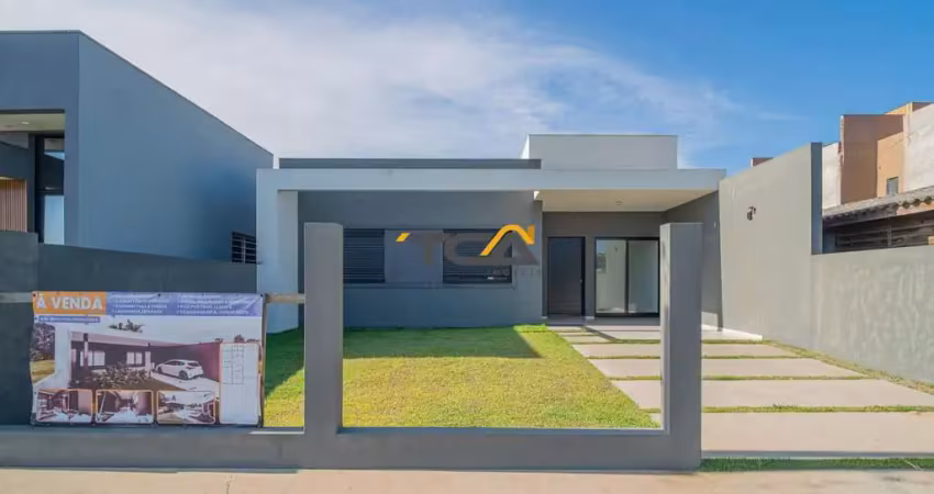 Casa nova 03 dormitórios amplo pátio para piscina e quiosque fica apenas 70m do