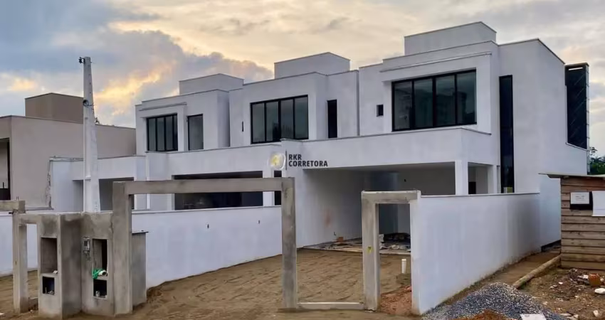 Casa para Venda em Brusque, SOUZA CRUZ, 3 dormitórios, 3 suítes, 3 banheiros, 2 vagas