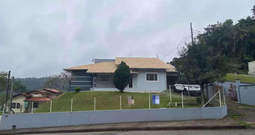 Casa para Venda em Brusque, SÃO PEDRO, 3 dormitórios, 1 suíte, 2 banheiros, 2 vagas