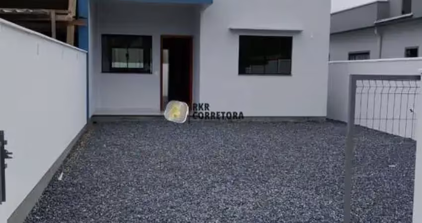 Casa para Venda em Guabiruba, Pomerânia, 2 dormitórios, 1 banheiro, 4 vagas