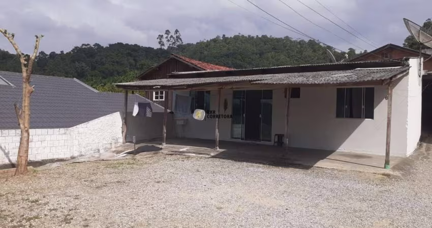 Casa para Venda em Brusque, Bateas, 1 dormitório, 1 banheiro