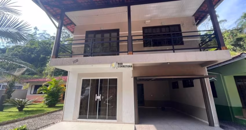 Casa para Locação em Brusque, Poço Fundo, 2 dormitórios, 2 banheiros, 1 vaga
