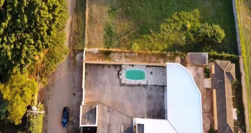 Edícula com salão, piscina, churrasqueira