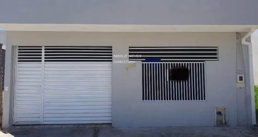 Imperdível: Casa à venda em Indaiatuba-SP, no Parque Residencial Sabiás, com 2 quartos, 1 suíte, 1 sala, 1 banheiro, 2 vagas e 113m²!