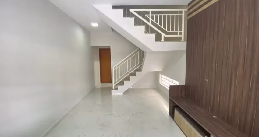 Casa de condomínio com 3 quartos e 3 banheiros para alugar, 120 m² por r$ 3.900/mês