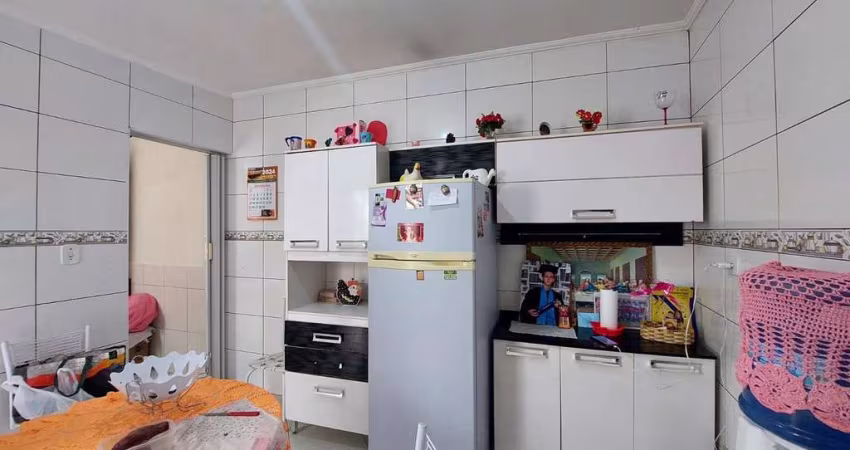 Casas para renda - Próximo ao ponto final Vila Guarani
