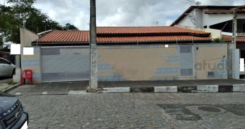 Casa para Venda em Feira de Santana, Calumbi, 3 dormitórios, 1 banheiro, 5 vagas