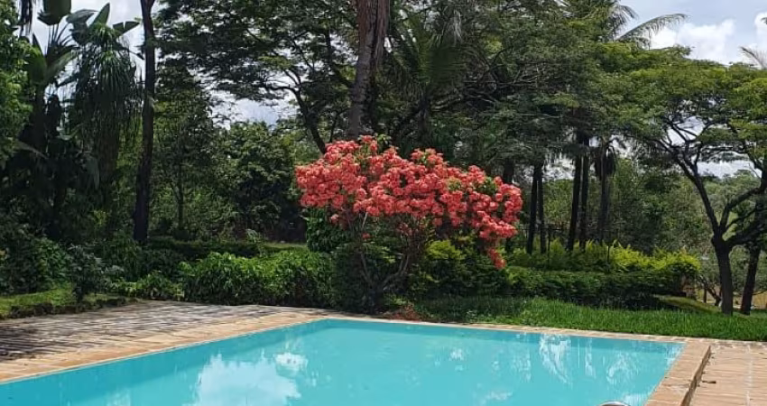 Maravilhoso empreendimento na região de Sete Lagoas, composto por fazenda e  haras