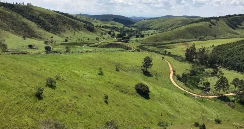 Maravilhosa Fazenda em São José dos Campos-SP