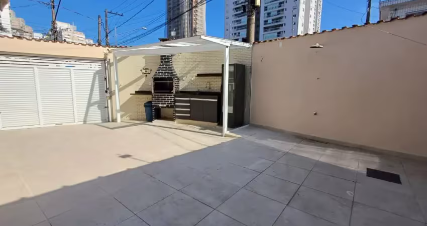 Sobrado à venda – 2 dormitórios com planejados | 130m² – marapé / santos-sp