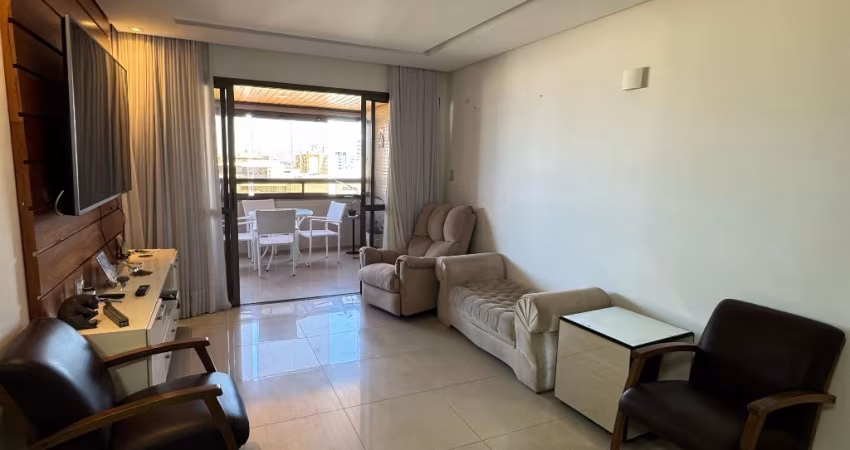 Mansão Tati Moreno | 3 Quartos (4 de origem), 2 Suítes, Vista Mar, Varanda Gourmet e 3 Vagas – Pituba