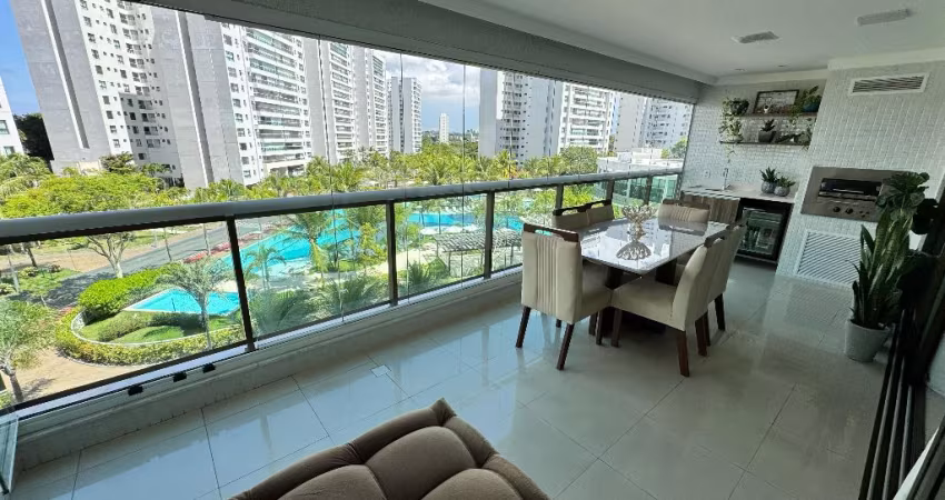 Apartamento à venda no Le Parc Resort | Apartamento de 166m² | 4 Quartos, Vista Clube
