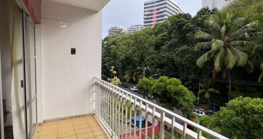 Oportunidade no Alto do Itaigara | 109m², 3 quartos + dependência, torre única com lazer!