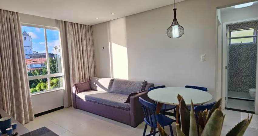 Quarto e Sala  e sala à venda | Porteira Fechada com Vista Mar no Porto da Barra, 42m²