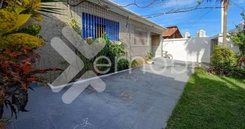 Casa à locação em Nova Parnamirim (Parnamirim/RN) | 3 quartos sendo 2 suítes, 179m²