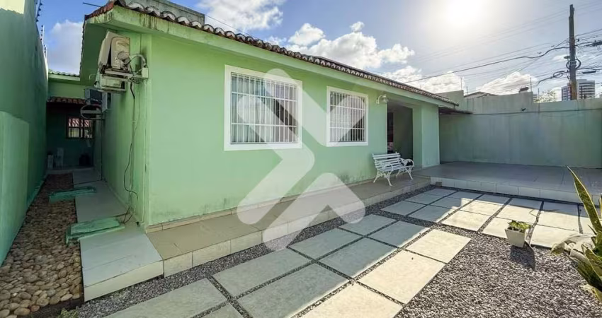 Casa à Venda em Capim Macio (Natal/RN) | 4 quartos sendo 2 suítes - 247m²