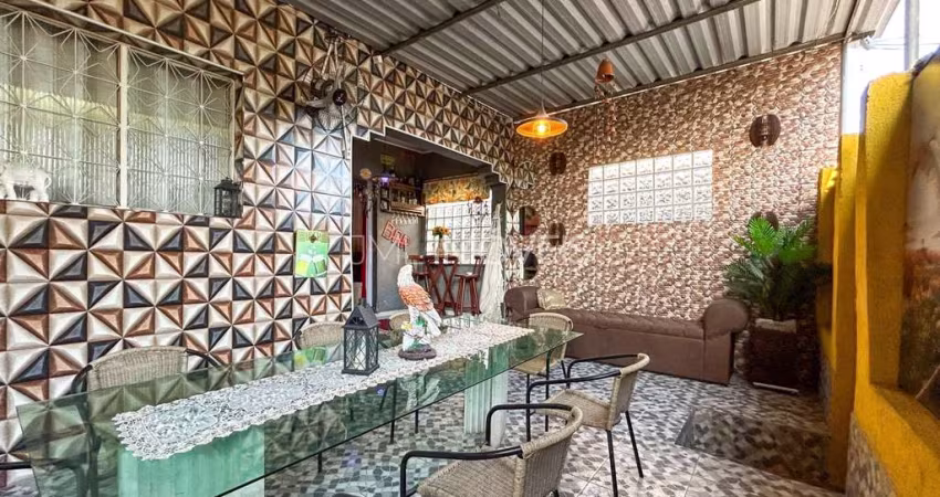 Casa em Saracuruna  -  Duque de Caxias