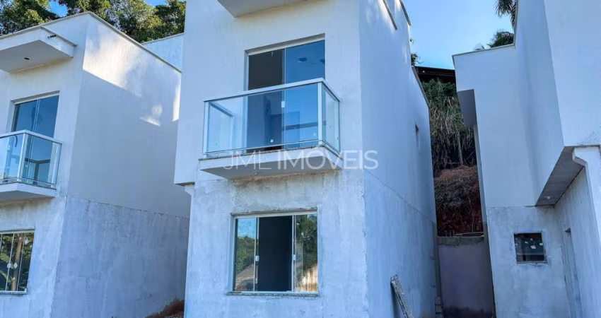 Casa de Condomínio em Campos Elíseos  -  Duque de Caxias