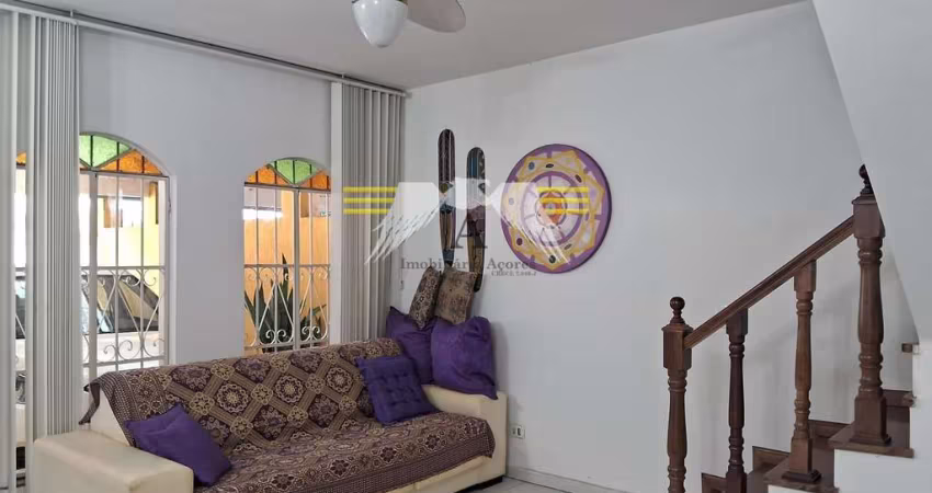 Sobrado de  110m² à venda, 2 dormitórios, 2 banheiros e 2 vagas de garagem, com excelente localizaç