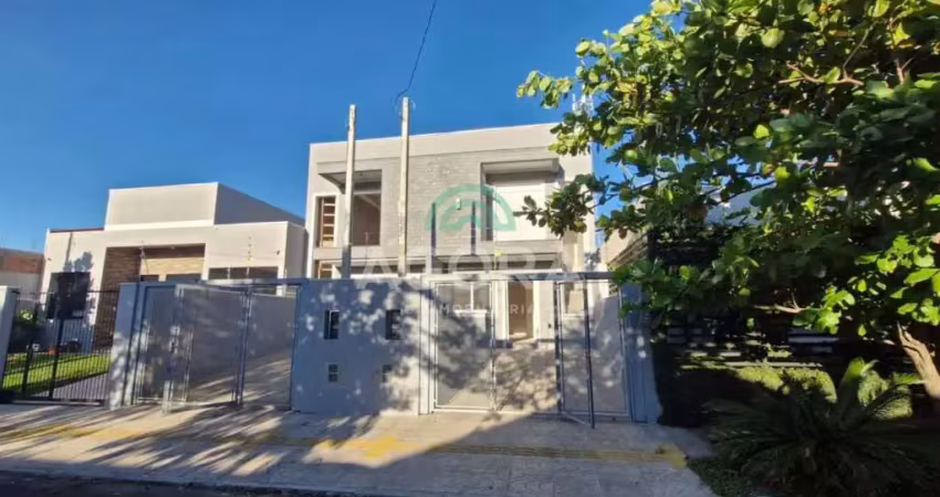 Sobrado 3 (três) dormitórios sendo 1 (uma) suíte com sacada localizado no bairro Igara em Canoas.