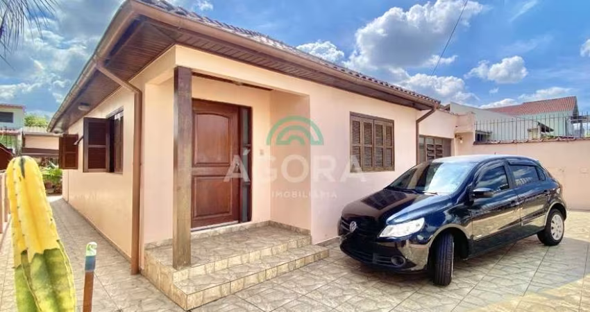 Casa térrea com 2 (dois) dormitórios, localizada no bairro São Luís em Canoas.