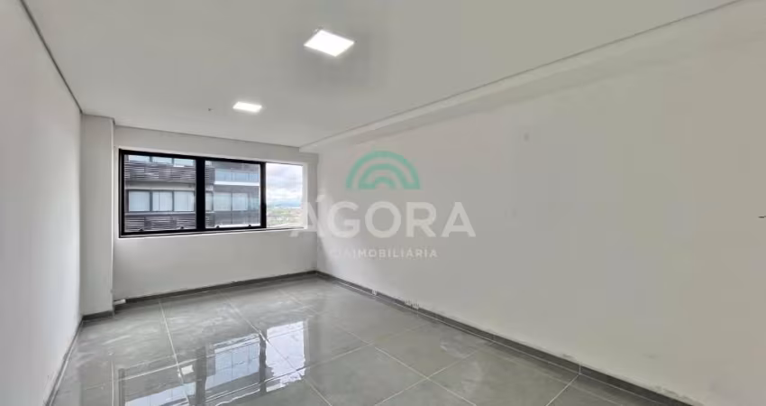 Sala comercial no Max Plaza de 34,79m² privativos, localizada no bairro Marechal Rondon.