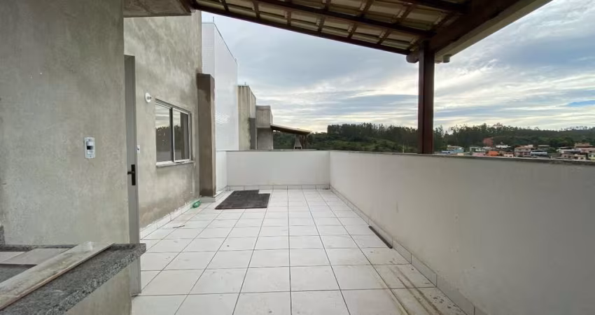 Cobertura à venda em Conselheiro Lafaiete-MG: 3 quartos, 2 suítes, 2 salas, 3 banheiros, 1 vaga, 102,78 m² no bairro Areal