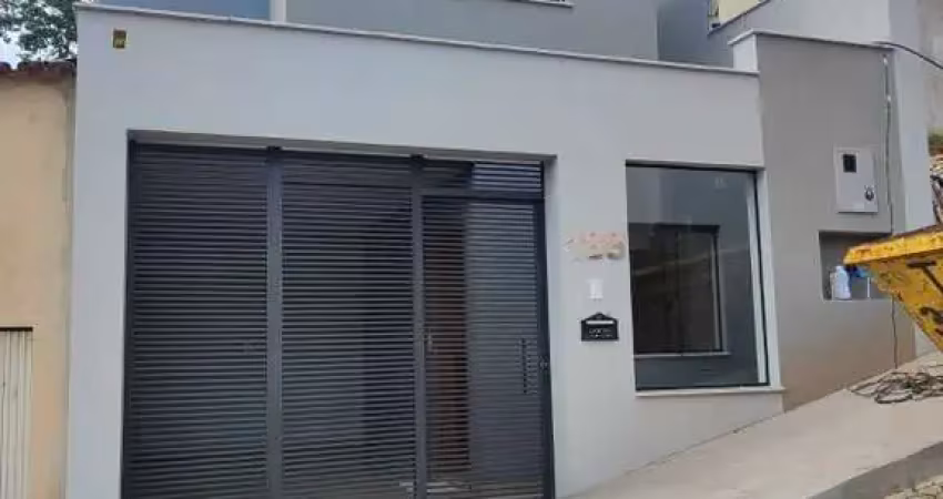 Casa à venda em Conselheiro Lafaiete-MG, Alvorada, 3 quartos, 1 suíte, 3 banheiros, 114m².