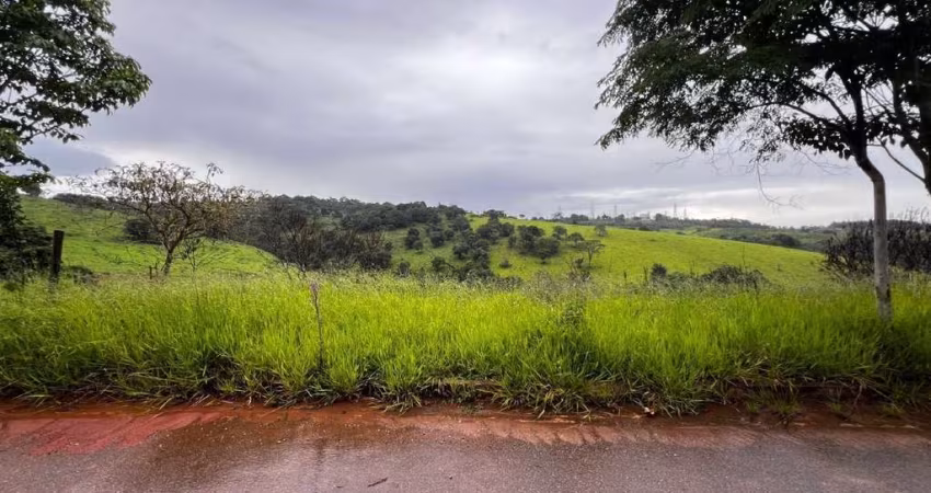Terreno à venda em Conselheiro Lafaiete-MG, bairro São Lucas, com 630m² de área!