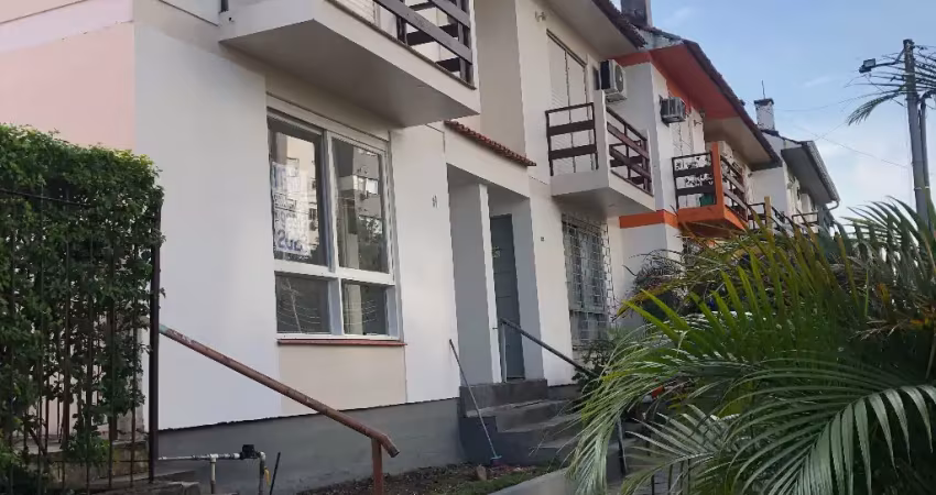 Casa com 3 quartos à venda no Santo Antônio, Porto Alegre 