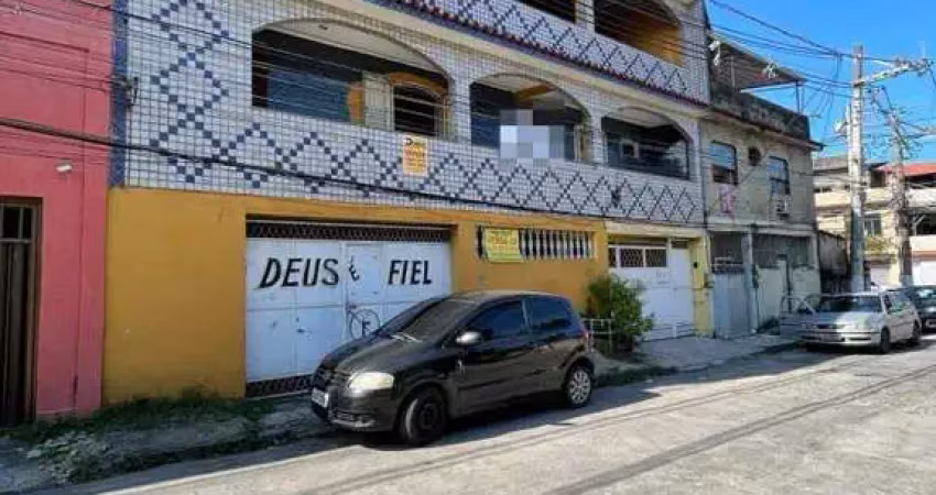 Casa para Venda em Duque de Caxias, Carolina, 5 dormitórios, 1 suíte, 4 banheiros, 4 vagas