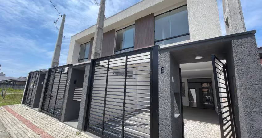 CASA À VENDA EM BALNEÁRIO PIÇARRAS - SC COM 03 SUÍTES
