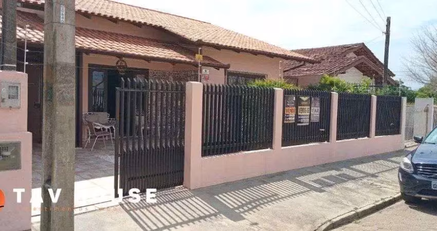 Casa a venda na praia alegre em penha a poucos metros do mar.