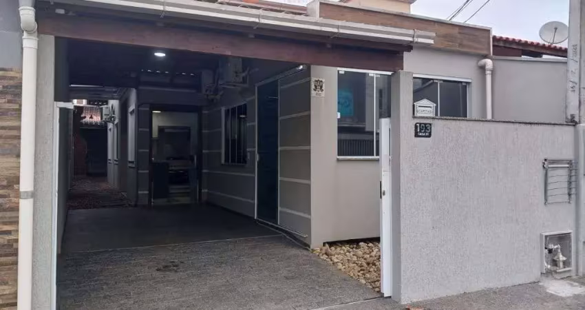 Casa venda 4quartos, 1 suíte, 2 banheiros, área de festas, centro penha