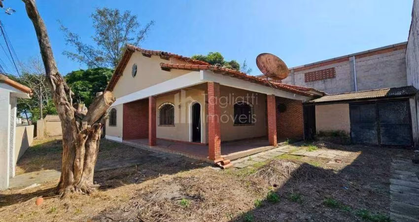 Casa à venda no bairro Clube dos Engenheiros em Araruama/RJ