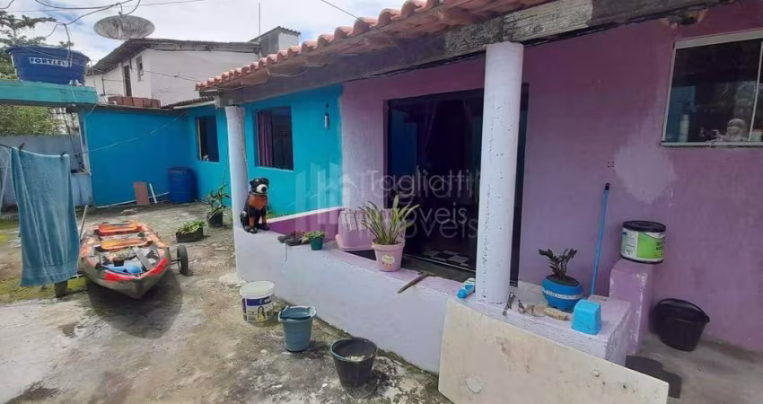 Casa com 2 Quartos no bairro Coqueiral