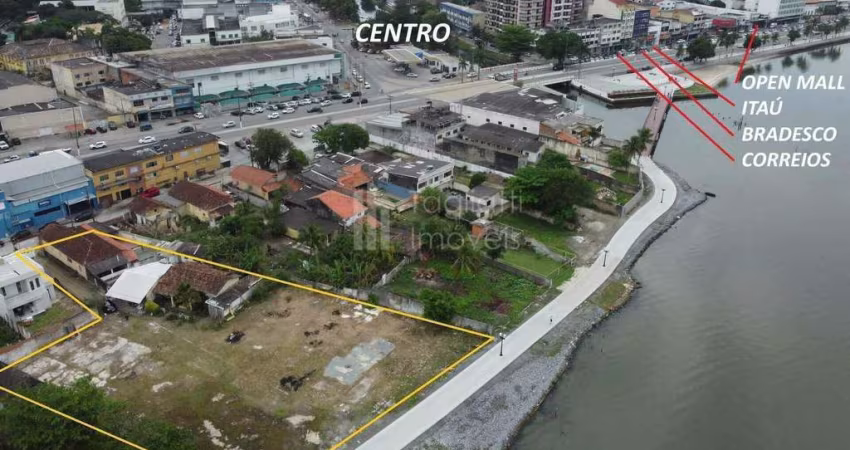 Terreno à venda no bairro Centro em Araruama/RJ