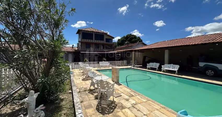 Casa à venda no bairro Paraty em Araruama-RJ