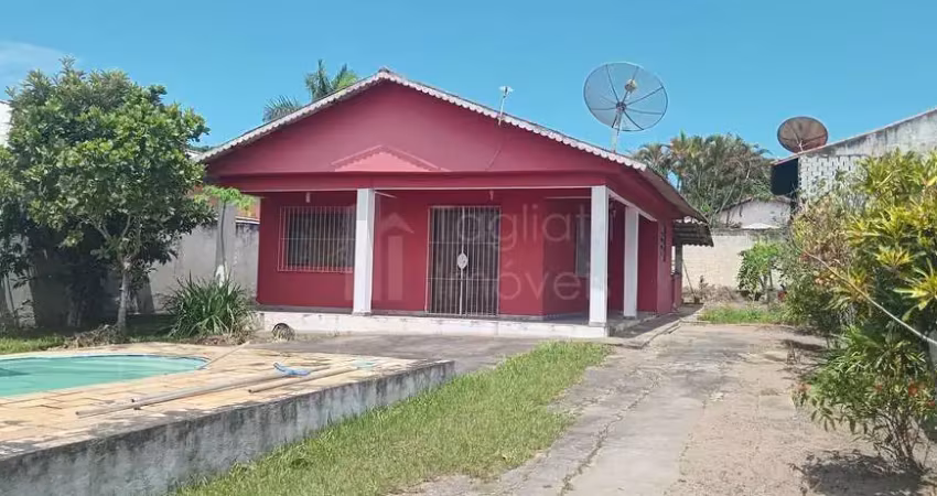 Casa com Piscina e Documentação ok - Aceita financiamento