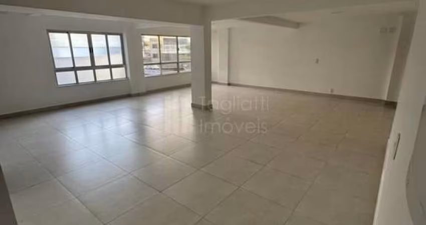 Sala Comercial no Centro de Araruama