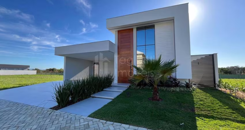 Casa semi mobiliada no Condomínio Terras Alphaville em Cabo Frio-RJ!