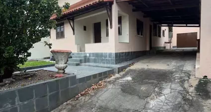 Casa com 3 quartos à venda no Rio Do Limão, Araruama 