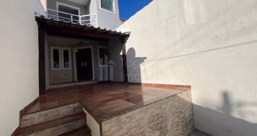 Casa com 2 quartos à venda na Rua São Pedro da Aldeia, Alto da Boa Vista, Araruama