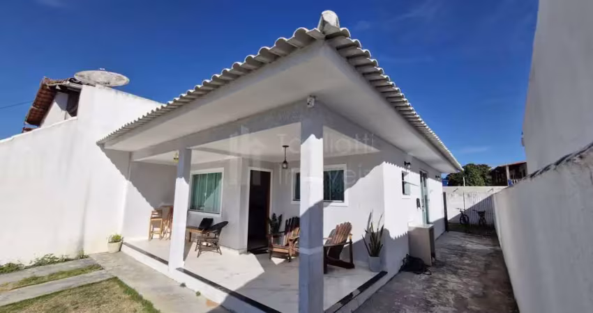 Excelente casa linear no coqueiral – conforto, praticidade e ótima localização!