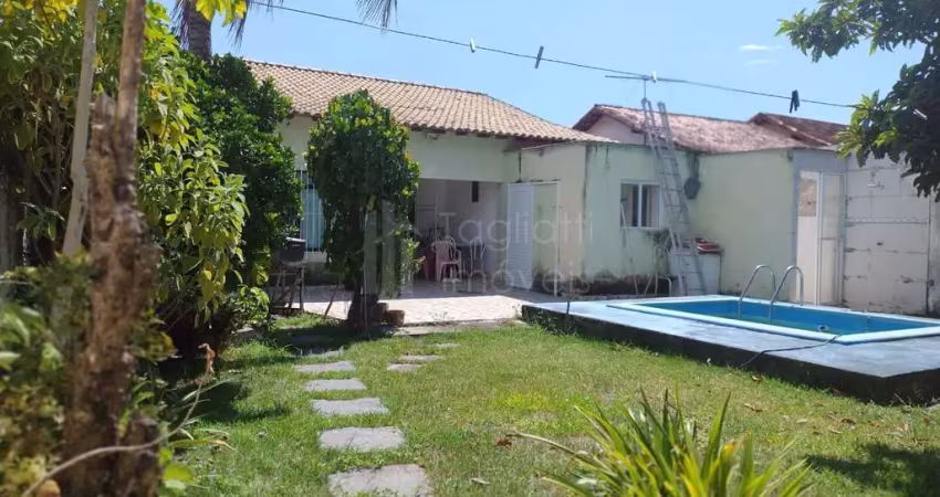 Casa com 3 quartos à venda na Rua Jeremias José de Araújo, Centro, Araruama