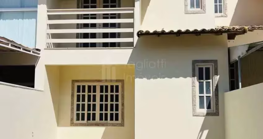 Casa em condomínio fechado com 2 quartos à venda no Outeiro, Araruama 