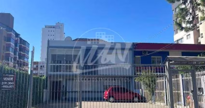 APARTAMENTO 02 DORMITÓRIOS C/62,10M2, REFORMADO, EM ÓTIMA LOCALIZAÇÃO DO MENINO DEUS NA RUA BARBEDO. LIGUE E AGENDE PARA CONHECER - 51.984102913 - CIRO BRUM