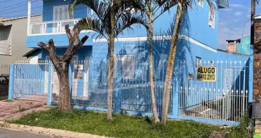 Casa/sobrado de 3 dormitórios c/1 suíte, sacada, sala, banheiro social, cozinha, área de serviço c/ pátio e garagem. na rua carlos sá a 500mts da avenida. fácil acesso a freeway. agende sua visita = 5